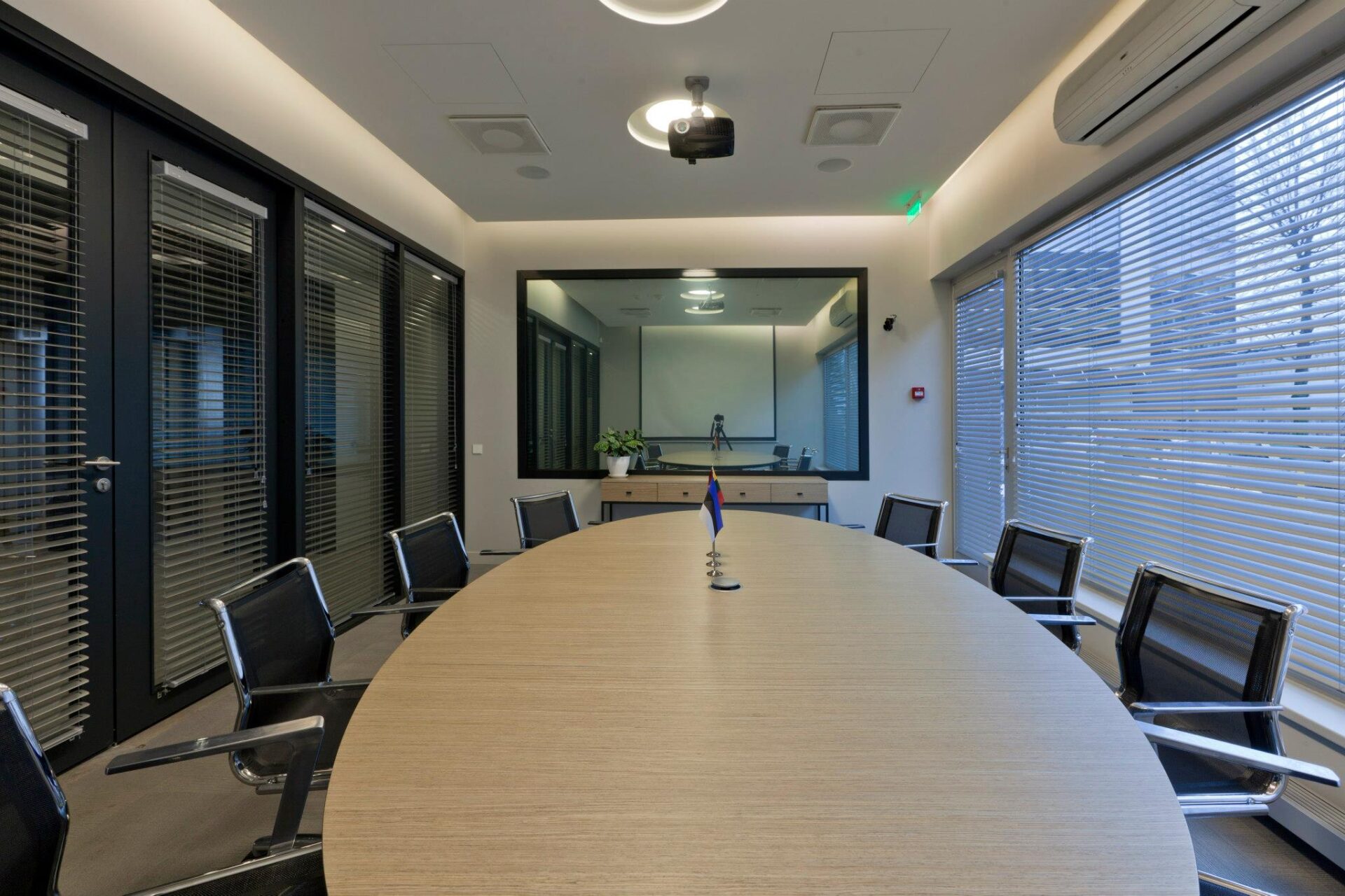 2012 United Agencies biuras - 4