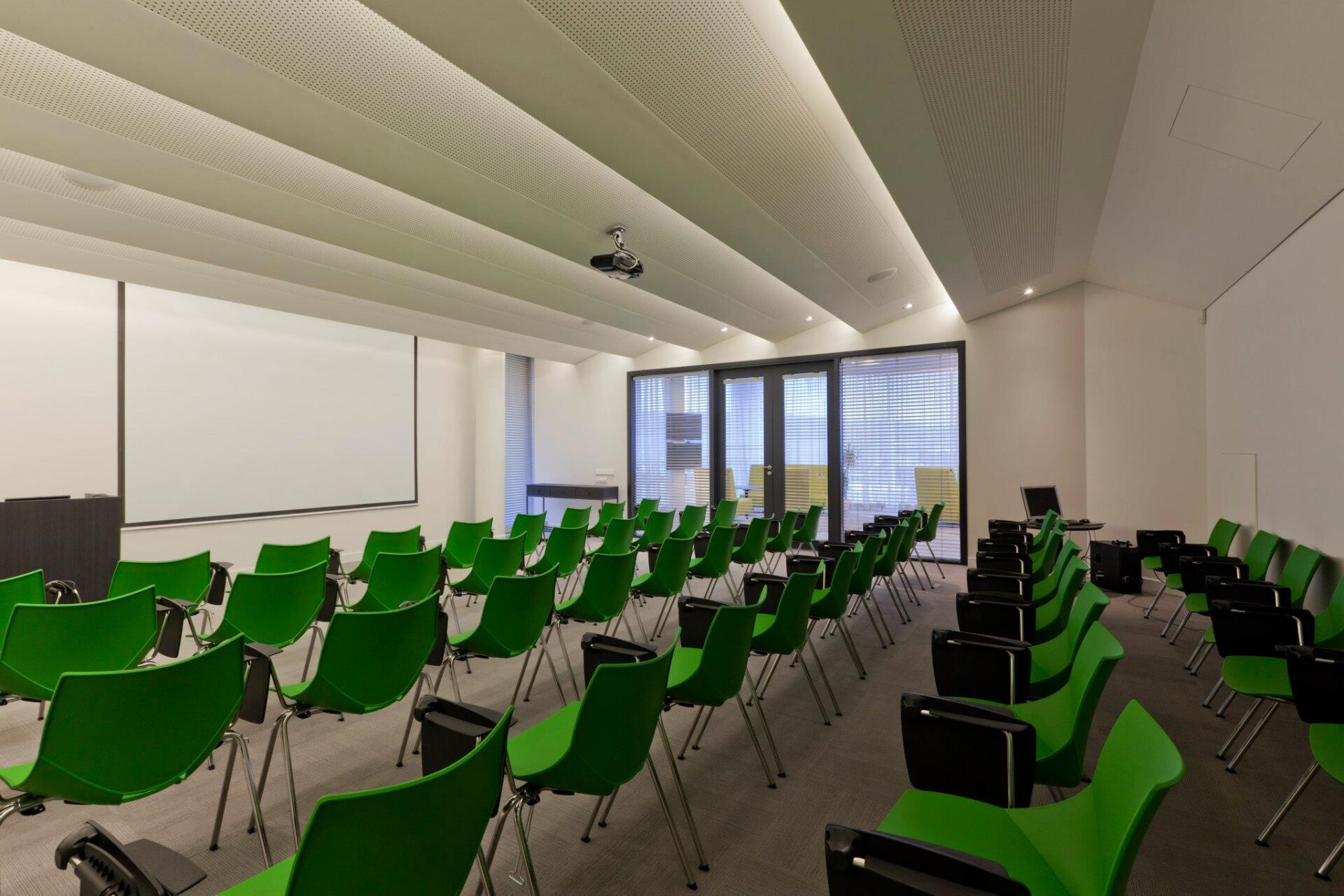 2012 United Agencies biuras - 3