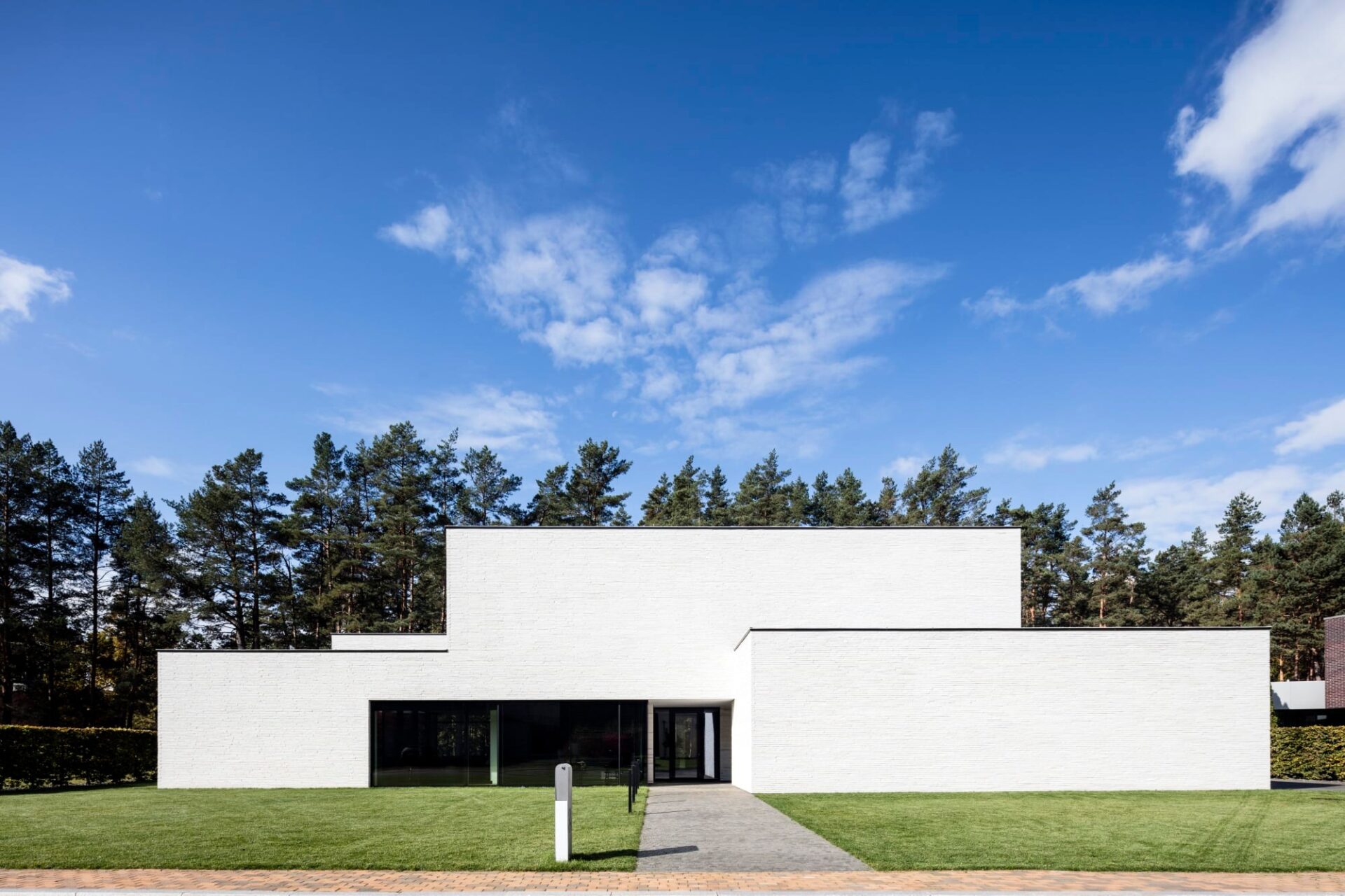 2021 Baltas namas - 1